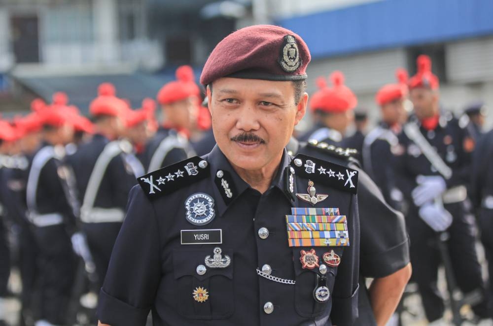 Datuk Seri Mohd Yusri Hassan Basri